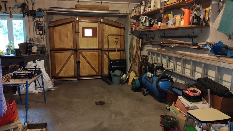garage sans voiture